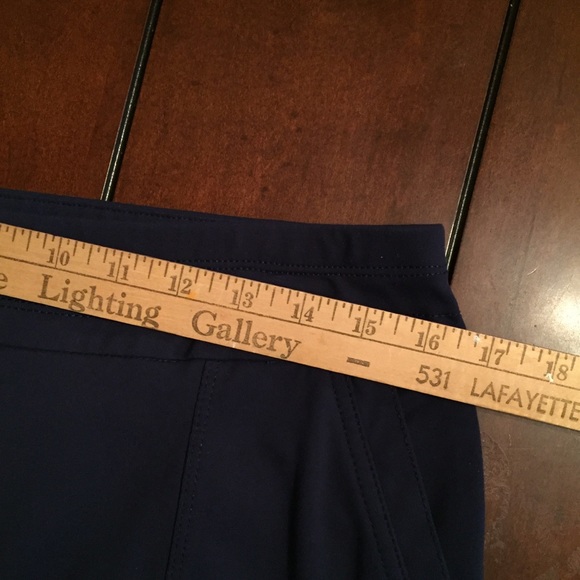 Chico’s Zenergy casual cropped pants Sz 1 ( Sm/m ) - Picture 6 of 7